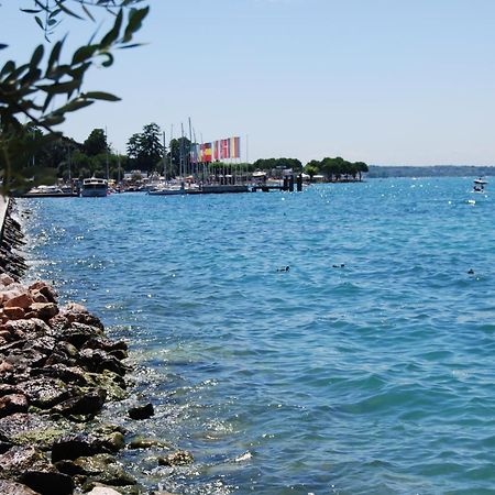 Mariposa Apartments Bardolino Bagian luar foto